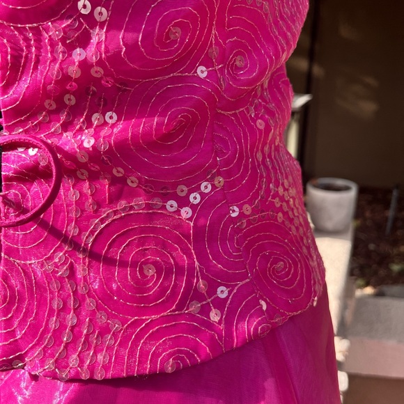 Blondie Nites Two piece formal prom gown - Picture 3 of 5